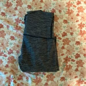 Lululemon black and white leggings